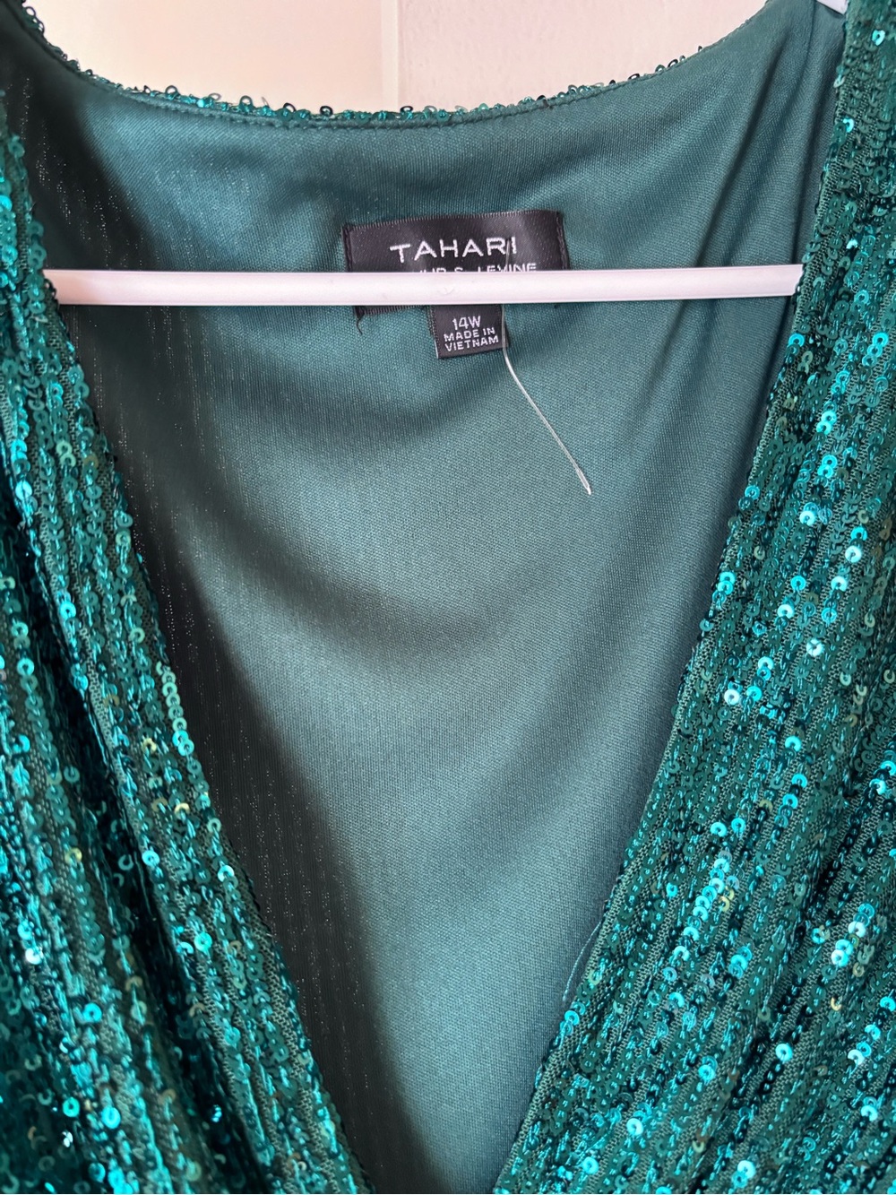 NWOT Tahari Emerald Sequin Wrap Midi Dress - Picture 5 of 5